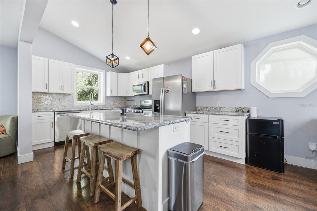 Image 15 of property listing at 403 NE 9 STREET, Gainesville, FL 32601