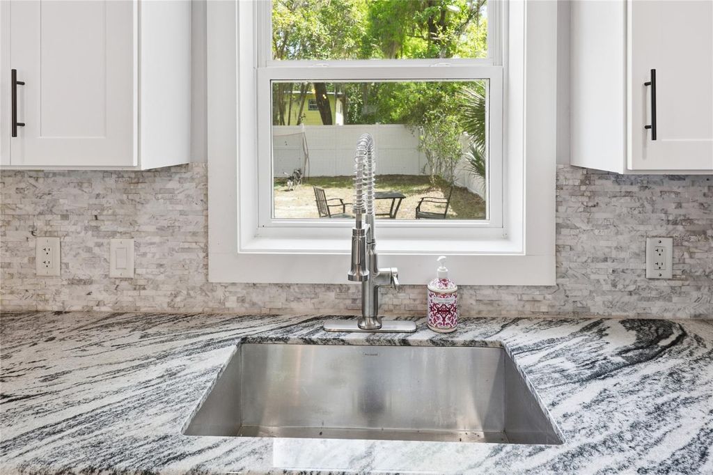 Image 16 of property listing at 403 NE 9 STREET, Gainesville, FL 32601