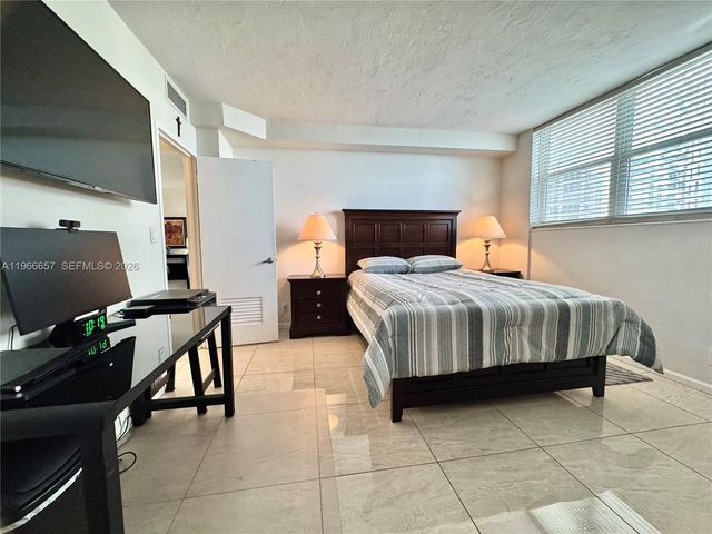 3001 S Ocean Dr 349, Hollywood, FL 33019