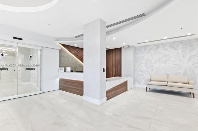 3001 S Ocean Dr 349, Hollywood, FL 33019