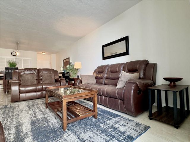 3001 S Ocean Dr 349, Hollywood, FL 33019