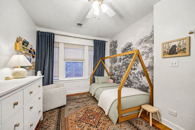 3011 W Gunnison Street 1W, Chicago, IL 60625