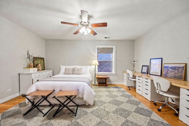 3011 W Gunnison Street 1W, Chicago, IL 60625