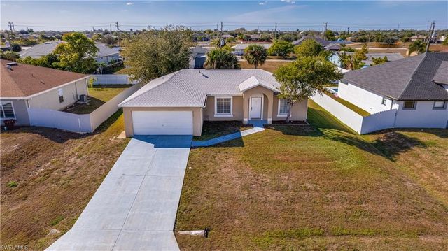 2102 NE 17th AVE, Cape Coral, FL 33909