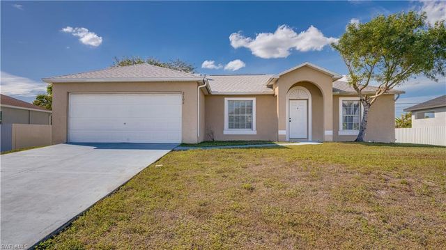 2102 NE 17th AVE, Cape Coral, FL 33909