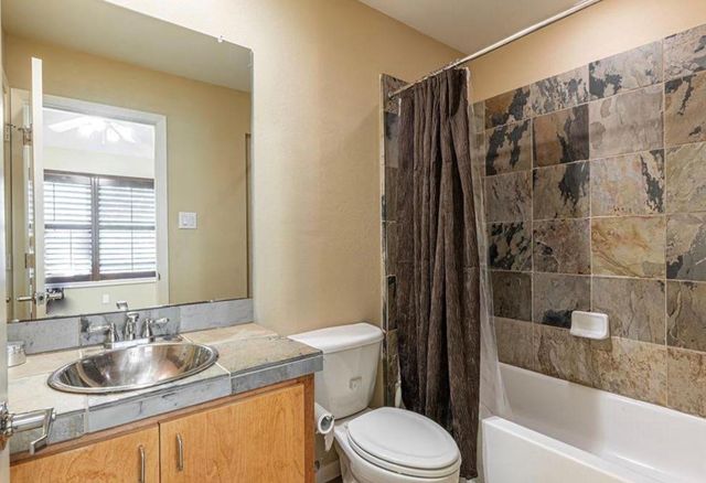 4308 Lillian Street D, Houston, TX 77007