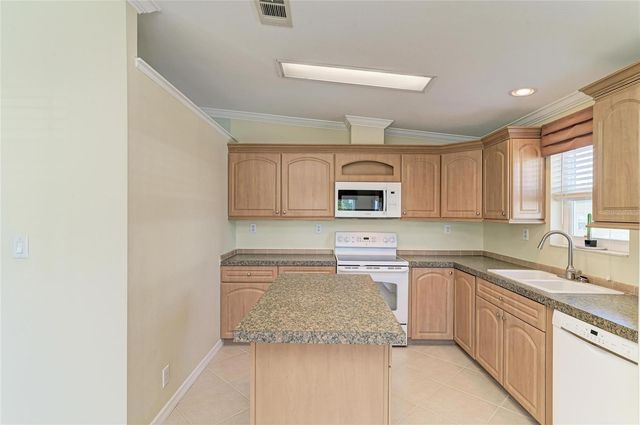 5316 53RD AVENUE E A23, Bradenton, FL 34203