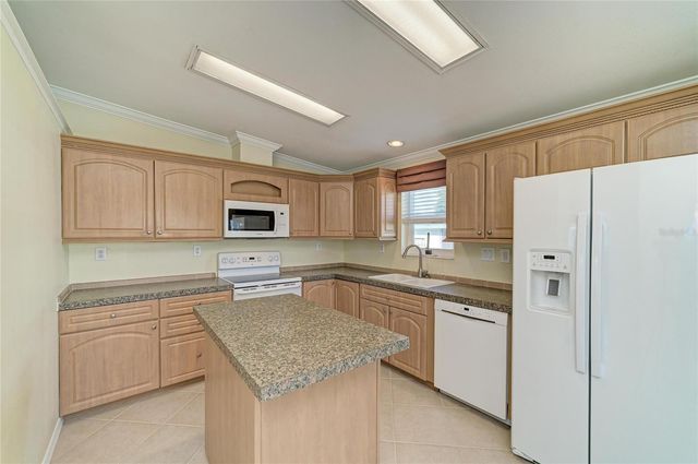 5316 53RD AVENUE E A23, Bradenton, FL 34203