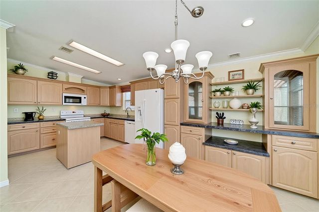 5316 53RD AVENUE E A23, Bradenton, FL 34203