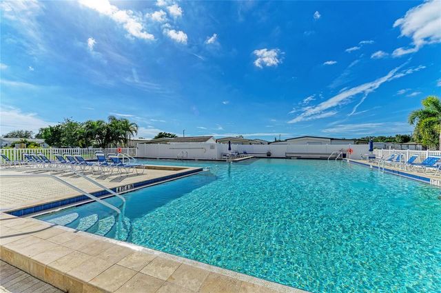 5316 53RD AVENUE E A23, Bradenton, FL 34203