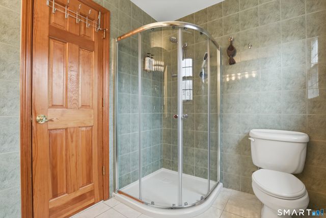 36 Somerset Lane, Stamford, CT 06903