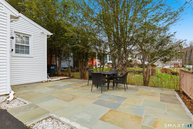 36 Somerset Lane, Stamford, CT 06903