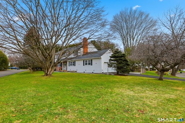 36 Somerset Lane, Stamford, CT 06903