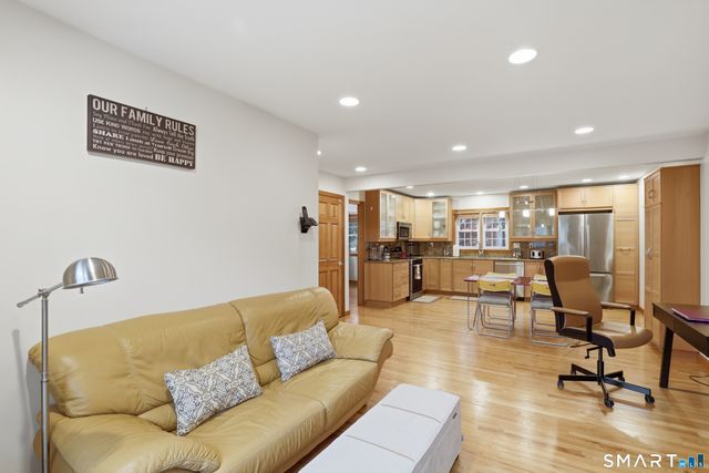 36 Somerset Lane, Stamford, CT 06903