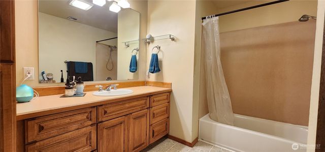 721 S 12th Street, Shelton, WA 98584