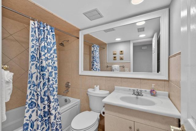 5500 OCEAN SHORE BOULEVARD UT02, Ormond Beach, FL 32176