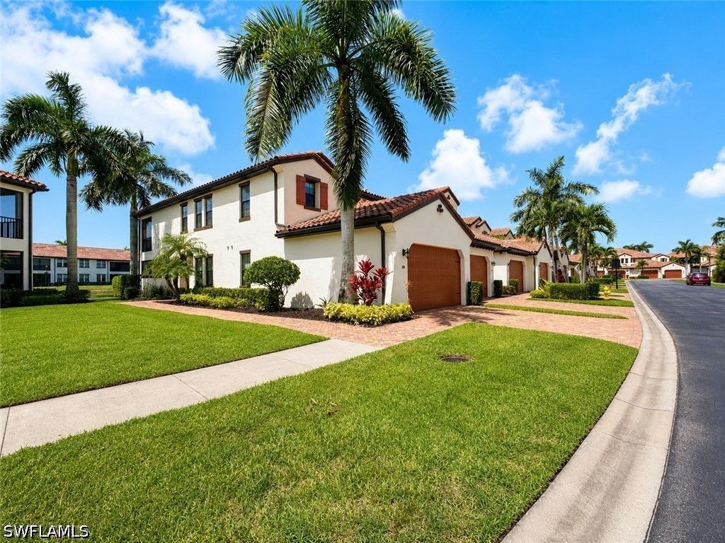 15205 Butler Lake DR 101, Naples, FL 34109