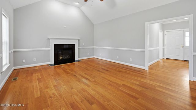 618 Broadmoor Court, Grimesland, NC 27837