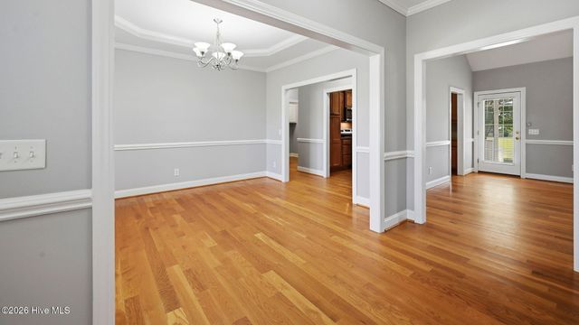 618 Broadmoor Court, Grimesland, NC 27837