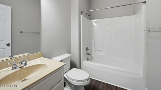 618 Broadmoor Court, Grimesland, NC 27837