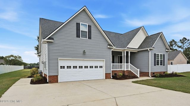 618 Broadmoor Court, Grimesland, NC 27837
