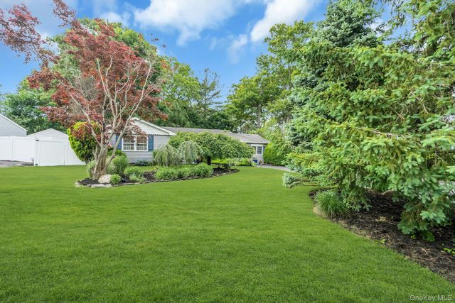 71 Ridge Haven Drive, Ridge, NY 11961