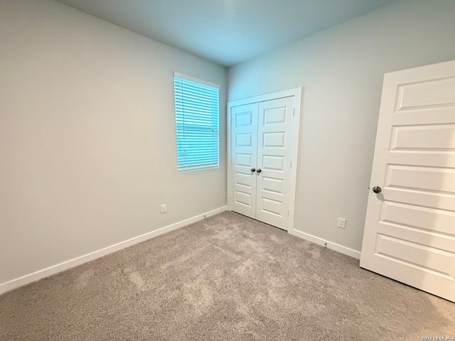 9879 Chavaneaux, San Antonio, TX 78221