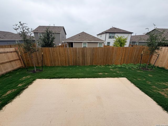 9879 Chavaneaux, San Antonio, TX 78221
