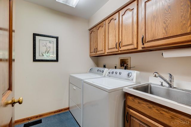 1562 Georgetown Road, Miami Twp, OH 45140