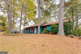 2881 Panther Court, Rex, GA 30273