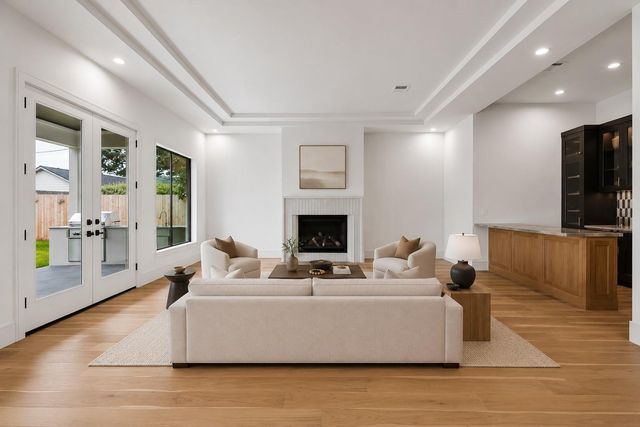 316 W 30th Street, Houston, TX 77018