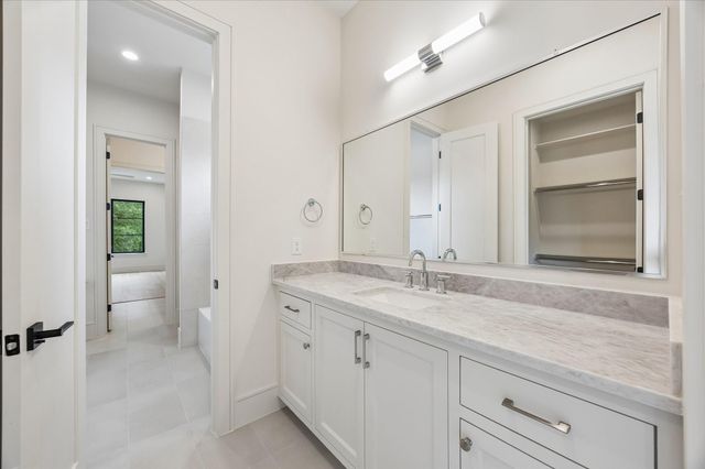 316 W 30th Street, Houston, TX 77018