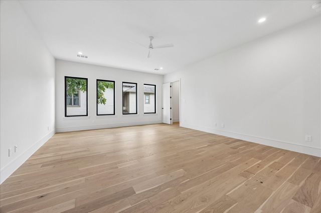 316 W 30th Street, Houston, TX 77018