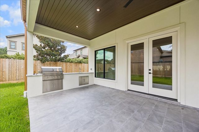 316 W 30th Street, Houston, TX 77018