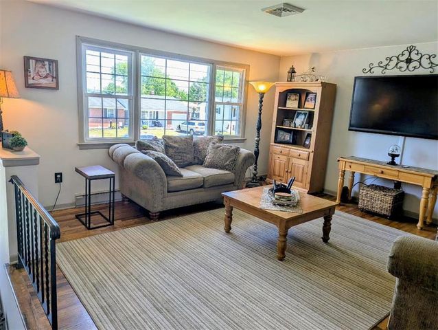 2650 Clover Drive, Easton, PA 18045