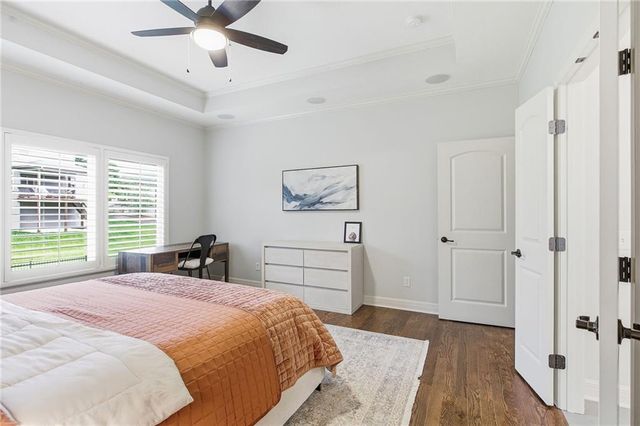 1637 NE Woodland Shores Drive, Lee's Summit, MO 64086