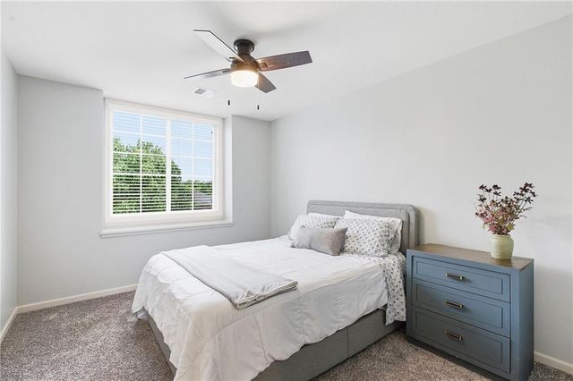 1637 NE Woodland Shores Drive, Lee's Summit, MO 64086