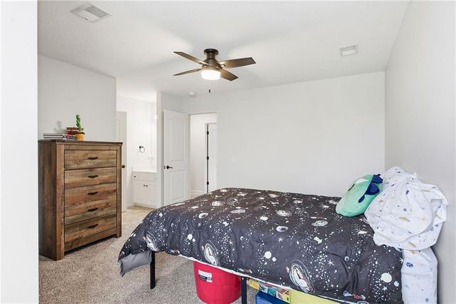 1637 NE Woodland Shores Drive, Lee's Summit, MO 64086
