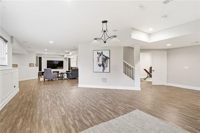 1637 NE Woodland Shores Drive, Lee's Summit, MO 64086