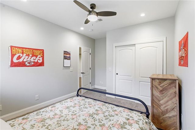 1637 NE Woodland Shores Drive, Lee's Summit, MO 64086