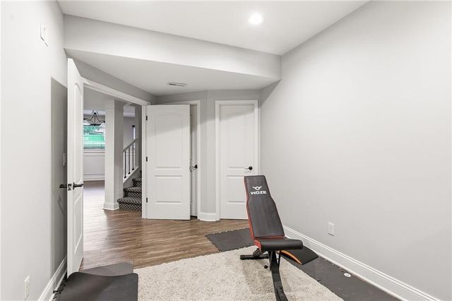 1637 NE Woodland Shores Drive, Lee's Summit, MO 64086