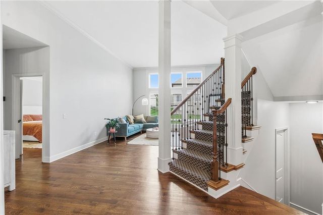 1637 NE Woodland Shores Drive, Lee's Summit, MO 64086