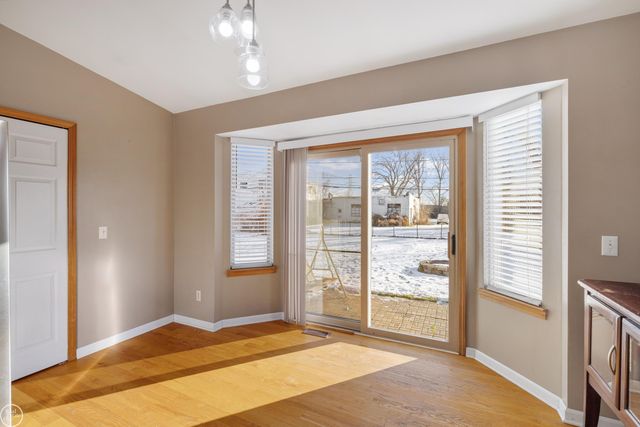 13850 Hartill Drive, Warren, MI 48089