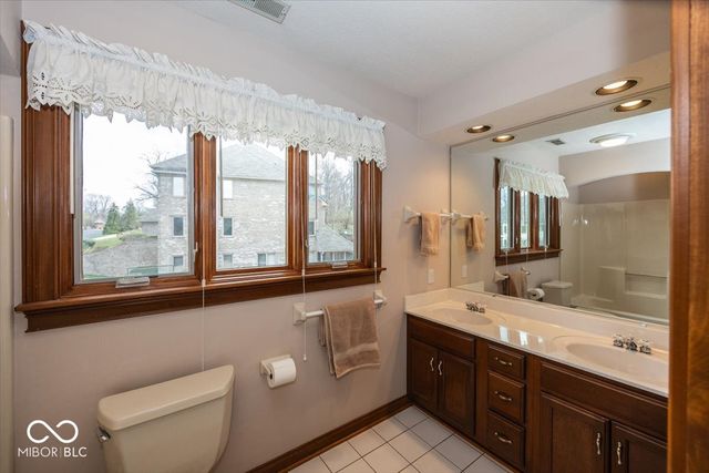 11691 Diamond Pointe Court, Indianapolis, IN 46236