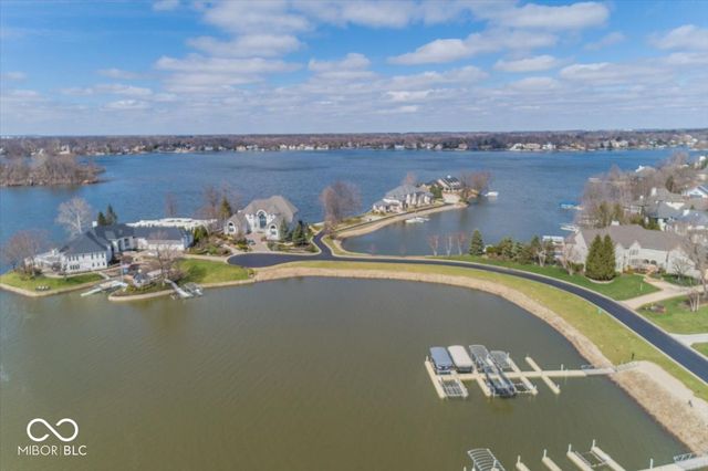 11691 Diamond Pointe Court, Indianapolis, IN 46236