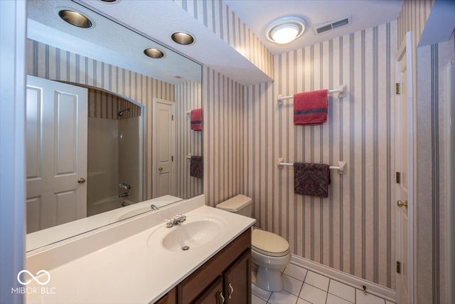 11691 Diamond Pointe Court, Indianapolis, IN 46236