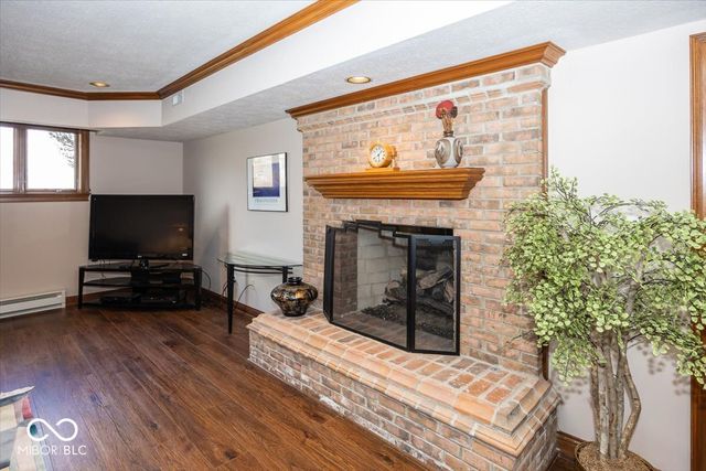 11691 Diamond Pointe Court, Indianapolis, IN 46236