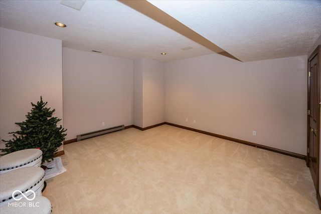 11691 Diamond Pointe Court, Indianapolis, IN 46236