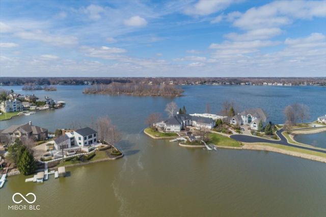 11691 Diamond Pointe Court, Indianapolis, IN 46236