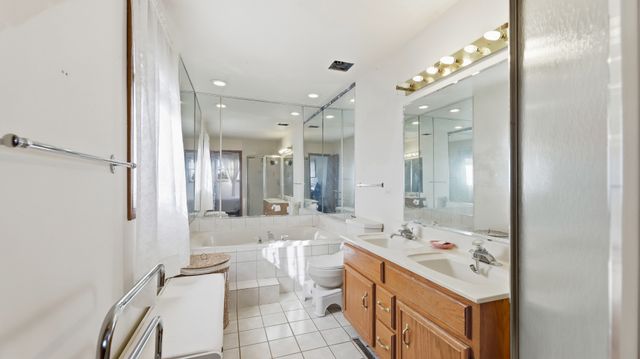 1140 Crystal Avenue, Downers Grove, IL 60516